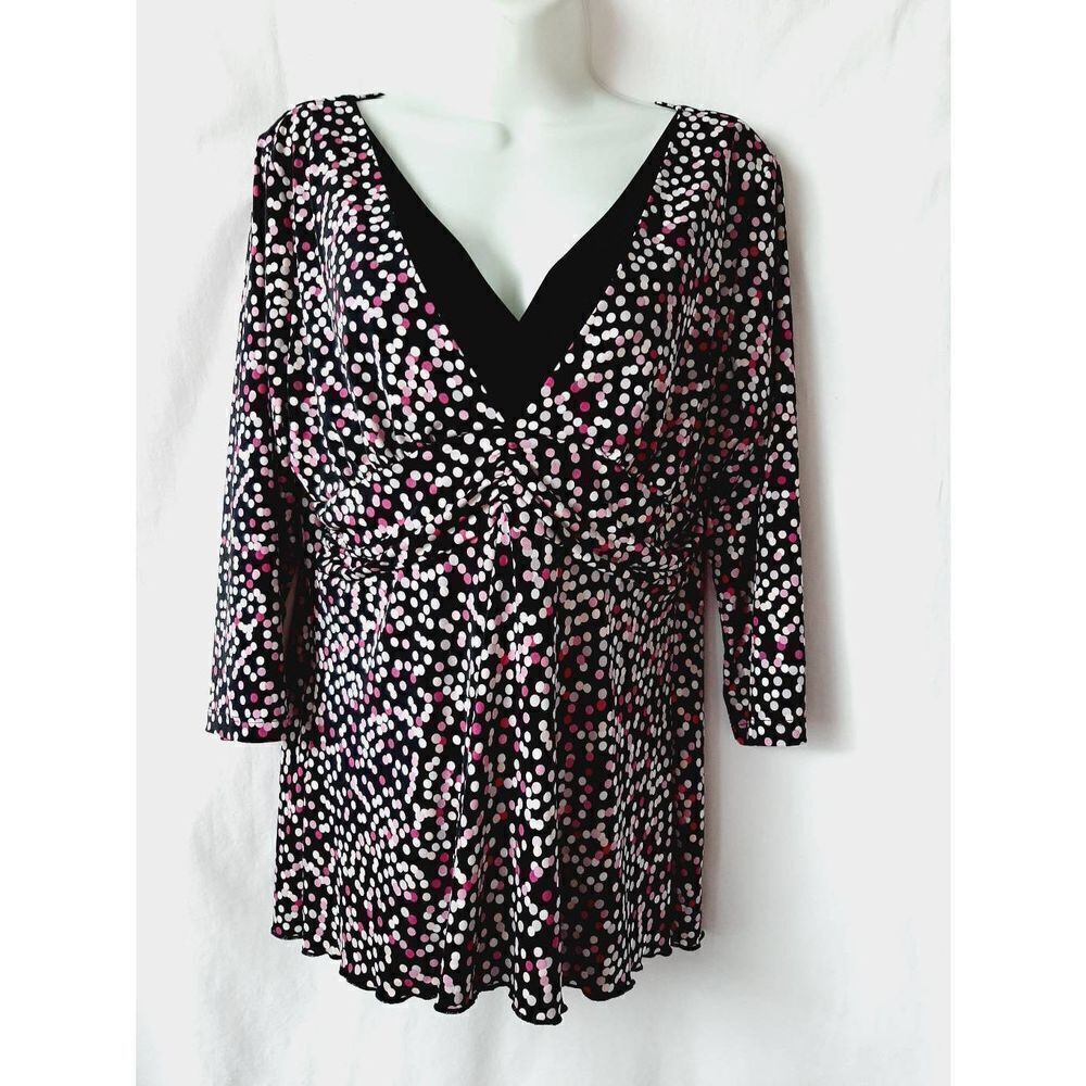 J.t.b. polka dot stretch v neck XL blouse